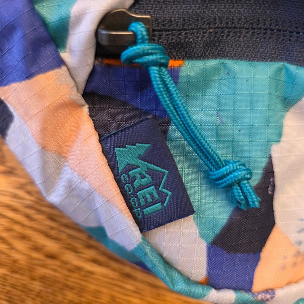 REI Co-op Trail 2 Waist Pack Blue Multi Geometric Ripstop Nylon Hip‎ Bag Gorp - Picture 6 of 10